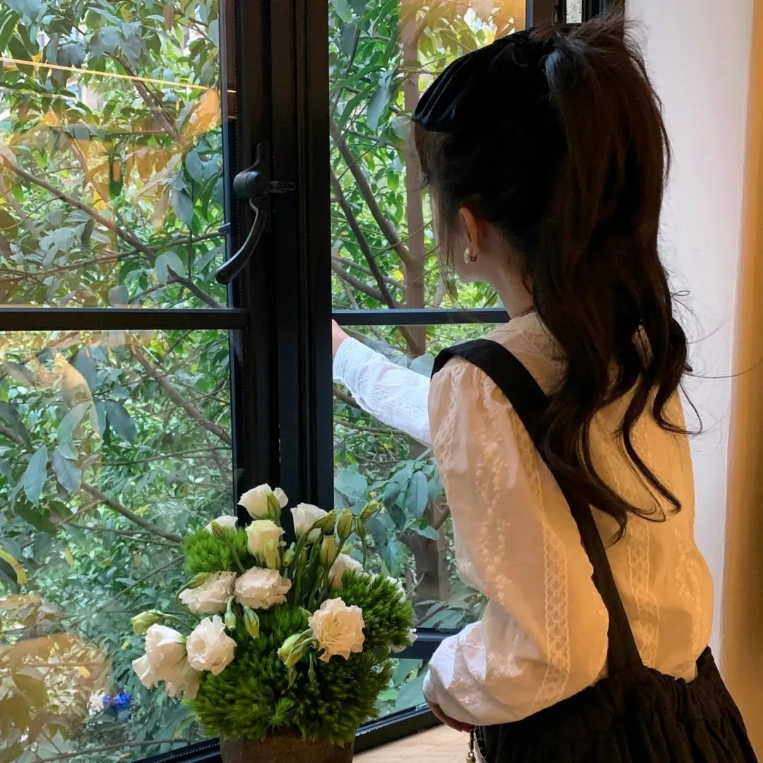 黑玫瑰公寓 海报